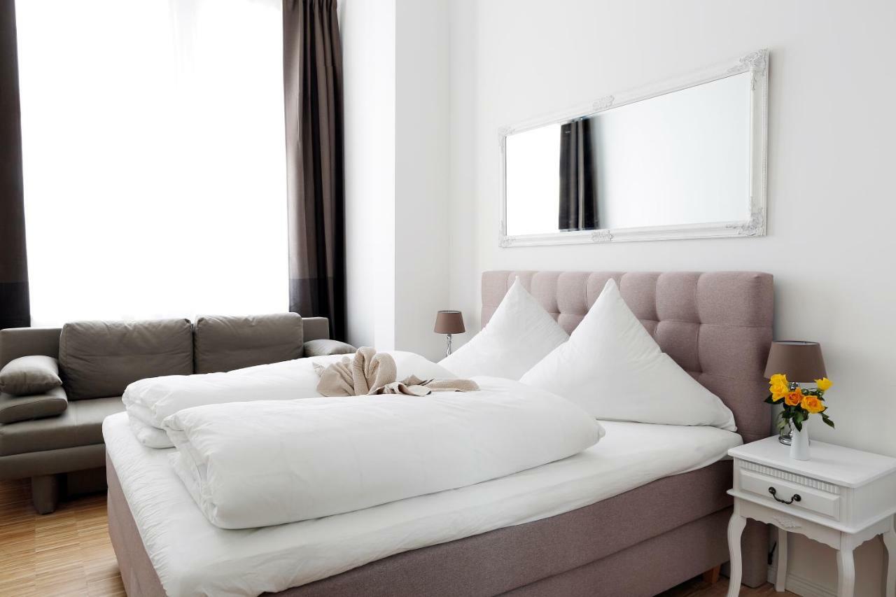 Sc 02 By Rockchair Apartments L Superhost Status L 4 Bedrooms Boxspringbeds 2 Bathrooms Balcony Elevator - Cozy Family & Business Flair Welcomes You! Βερολίνο Εξωτερικό φωτογραφία